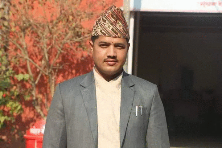 एमाले दैलेख अध्यक्षमा थापाको दाबी